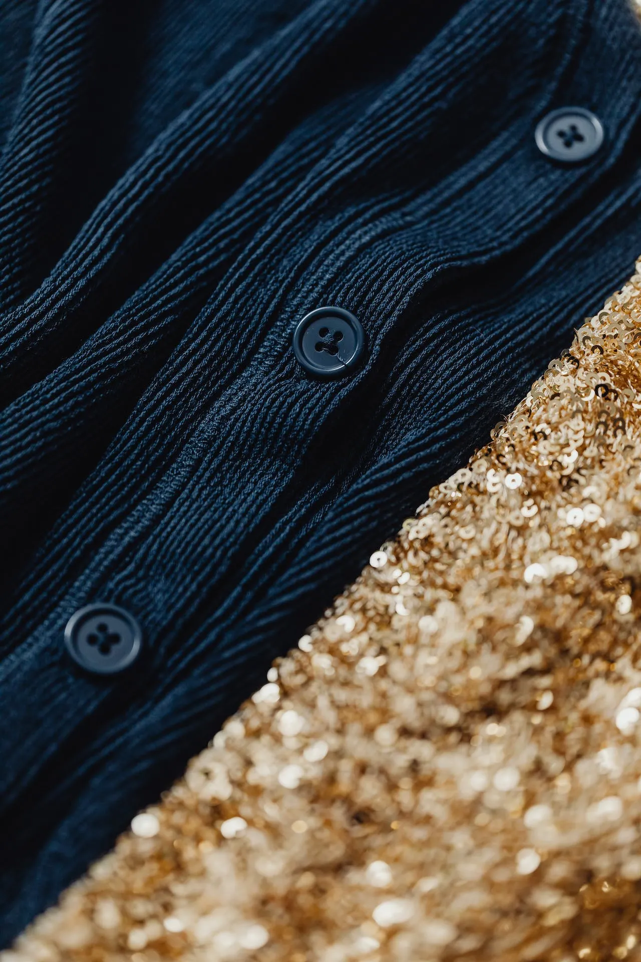 Detail kancing pada pakaian fashion premium